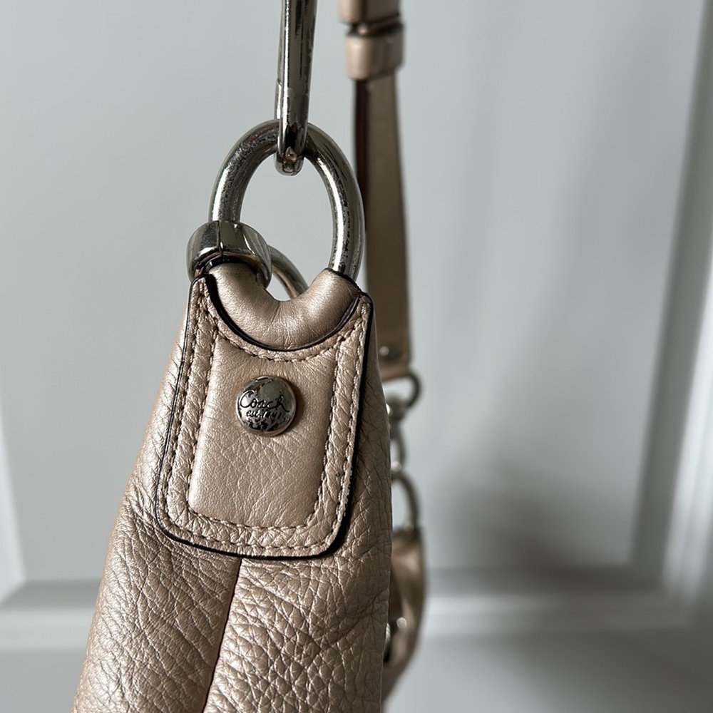 Coach KRISTIN Hobo Metallic Leather Bag/Purse Gold / Tan - Picture 12 of 12